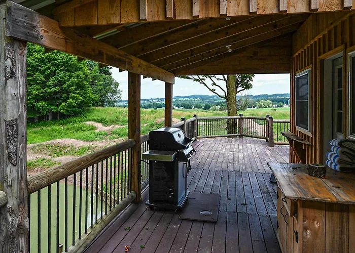 The Cabin At Sunnybrook - Unit C