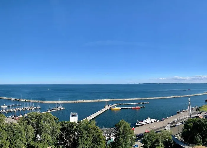 RÜGEN-HOTEL mit Ostseeblick