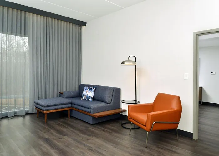 Courtyard By Marriott Raleigh Cary Crossroads