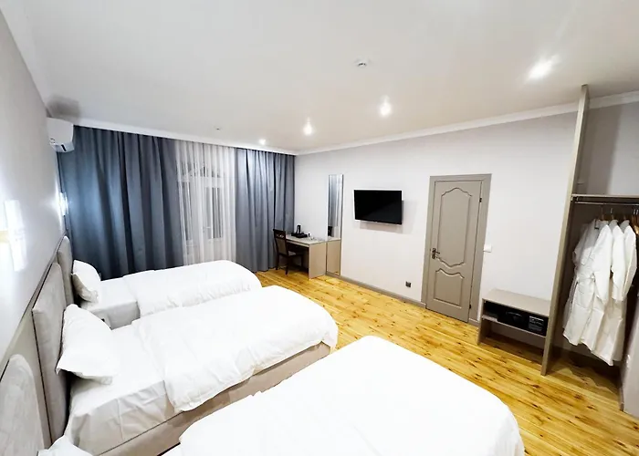 Green Hotel