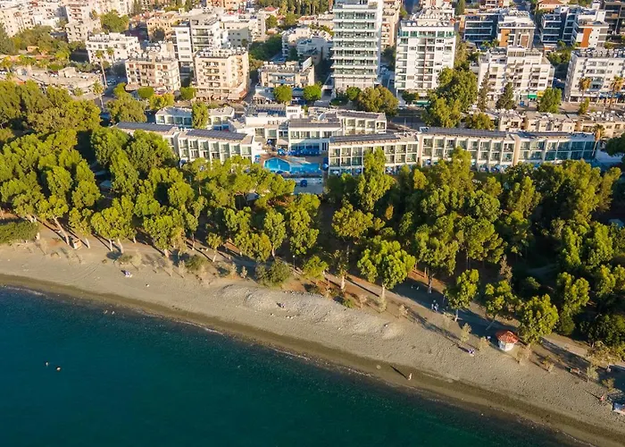 Park Beach Hotel