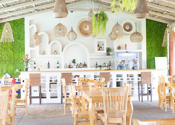 Itza Beachclub & Bar