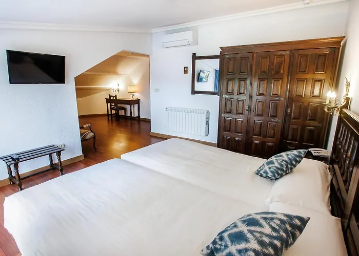 Hotel Conde Rodrigo II By Eme Hoteles