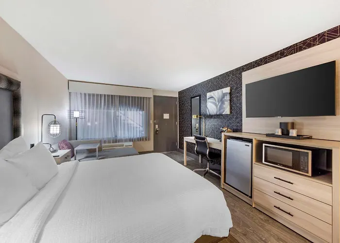 Aiden By Best Western South Reno