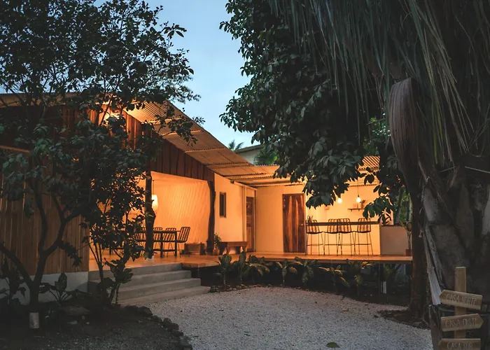 Cuatro Vientos Lodge&Apartments - Mal País, Costa Rica