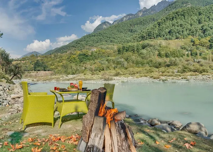 Hotel River View Resort