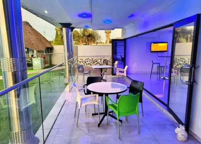 Lifestyle Lodge Hotel