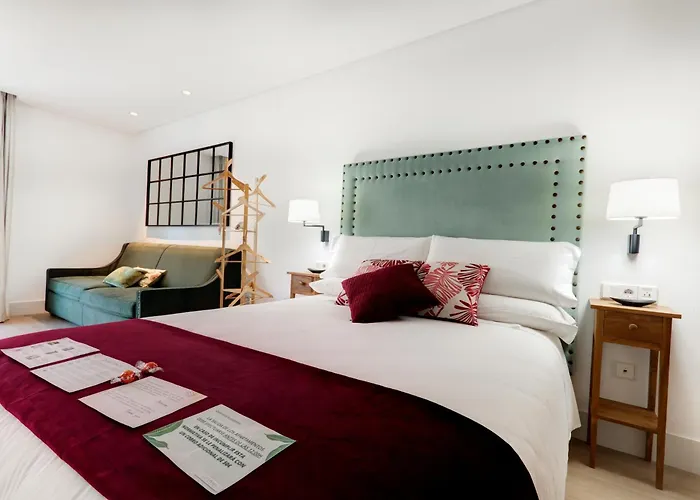 Apartamentos Turísticos La Plaza Chipiona