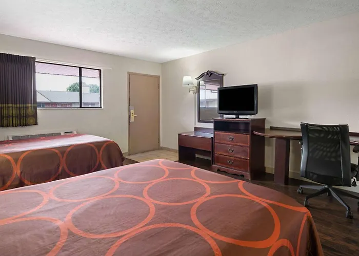 Super 8 By Wyndham Youngstown Girard