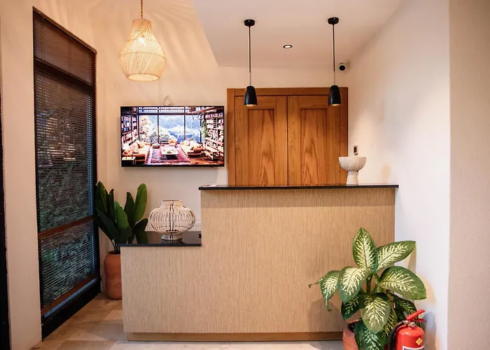 Villaqua Boutique Hotel