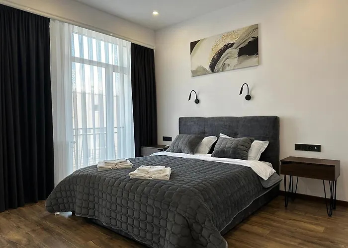 Mayster Home