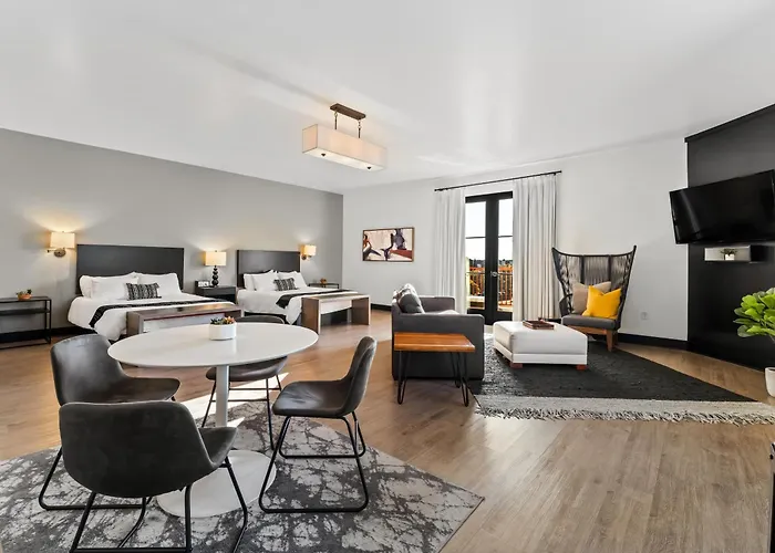 Hotel Casa 425 + Lounge, A Four Sisters Inn
