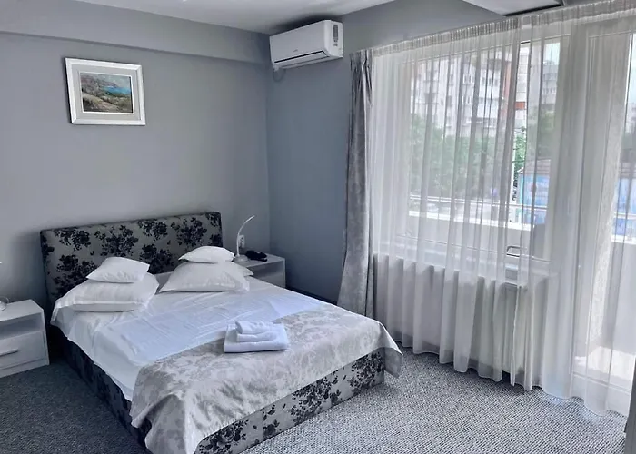 Hotel Delaf