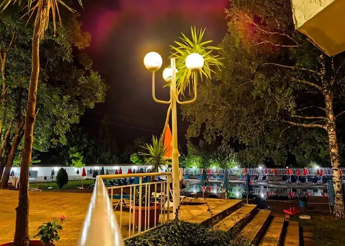 Hotel Genesis
