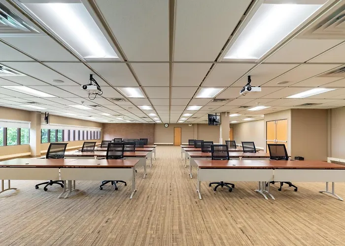 DEV Hotel&Conference Centre