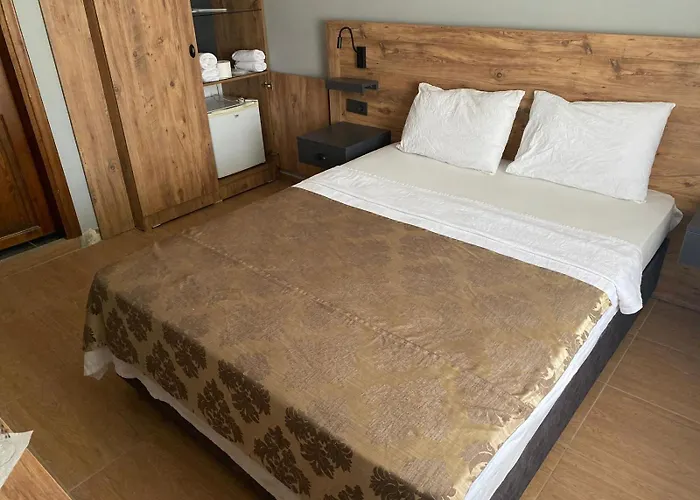 Nemrut Tarihi Hotel