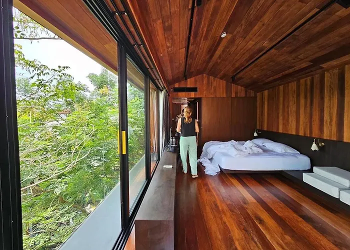 Kluenngam Cafe & Stay