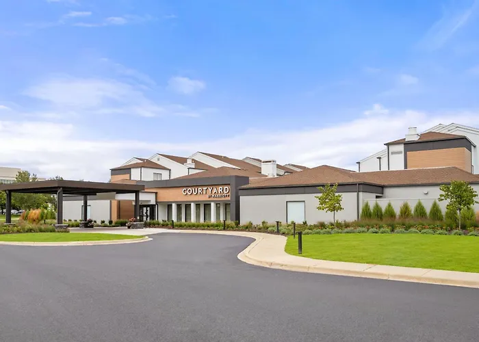 Courtyard By Marriott Detroit Livonia Hotel