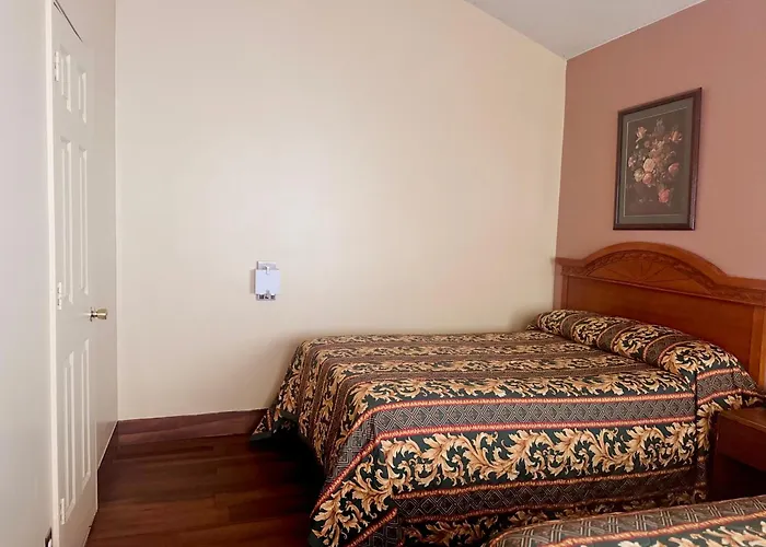 Payless Inn