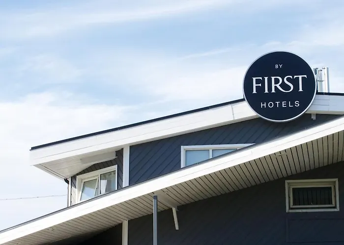 Hotel E-10 By First