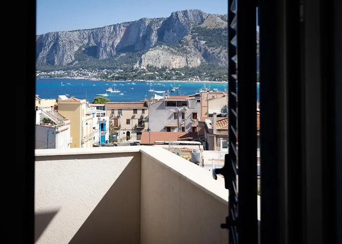 Mondello Glam Hotel & Terrace