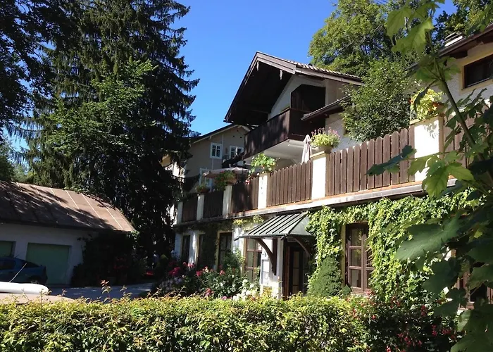 Gaestehaus Altes Faehrhaus