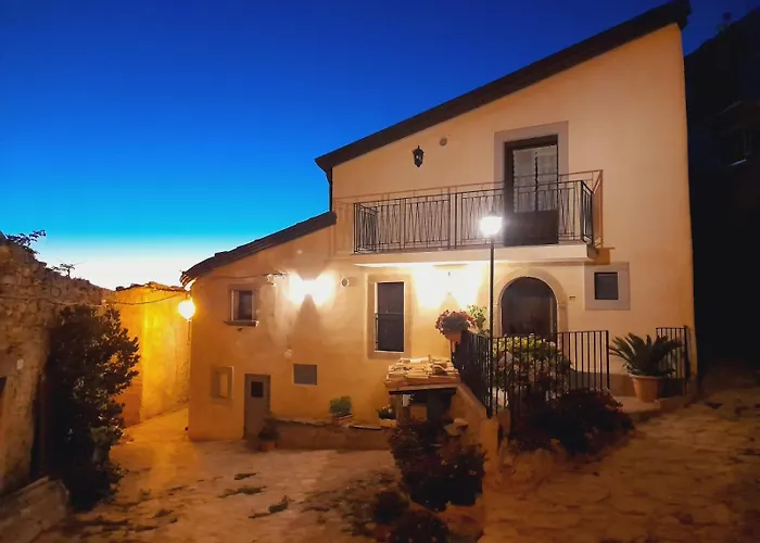 Albergo Diffuso Montalbano Borgo Antico - La Casetta del Vento