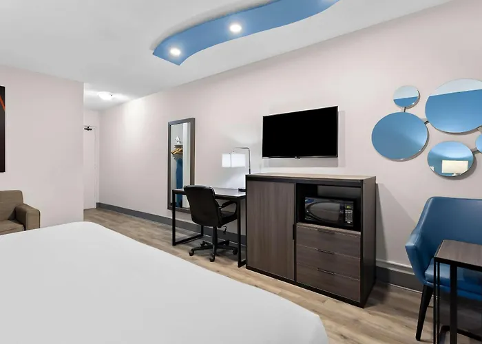 Surestay Plus By Best Western Windsor