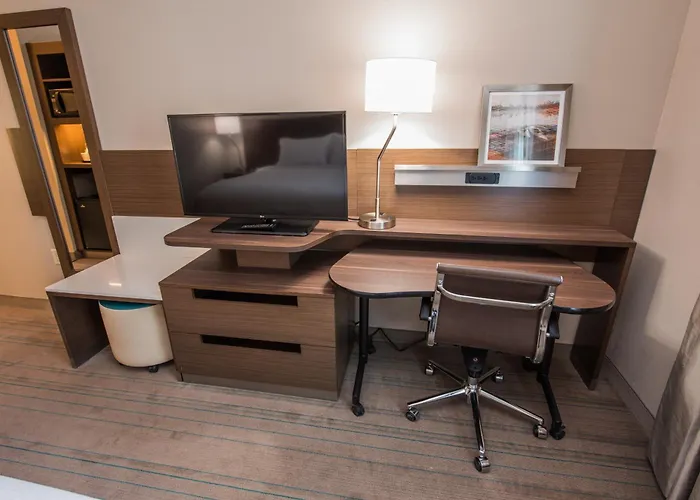 Fairfield Inn & Suites By Marriott Huntsville