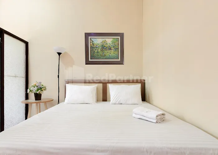 Sr Residence Near Mall Ciputra Cibubur Mitra Reddoorz