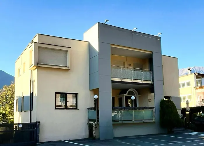 B&B Maya Merano