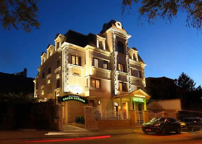 Green Palace Hotel
