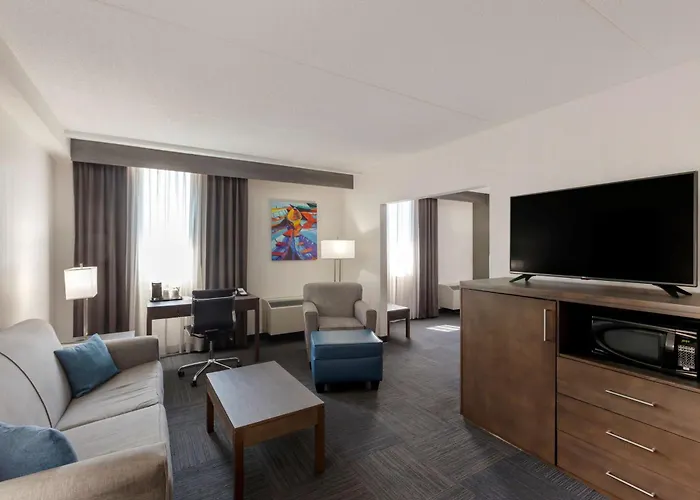 Best Western Plus Toronto Airport Hotel