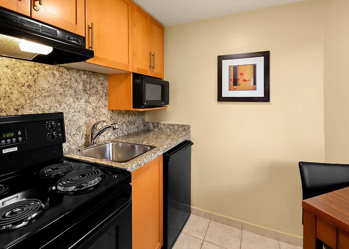 Best Western Plus Inner Harbour Hotel