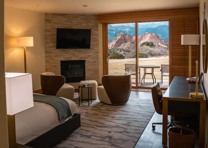 Garden Of The Gods Resort & Club