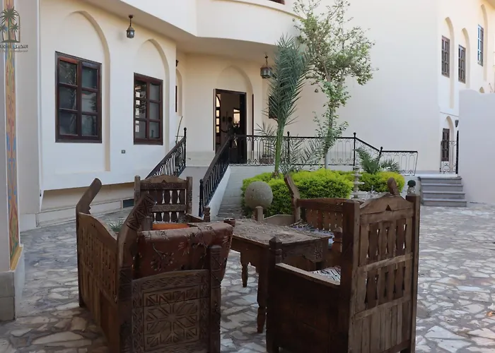 El Nakhil Hotel