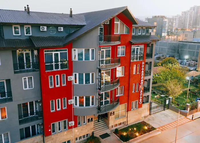 Apart Hotel West