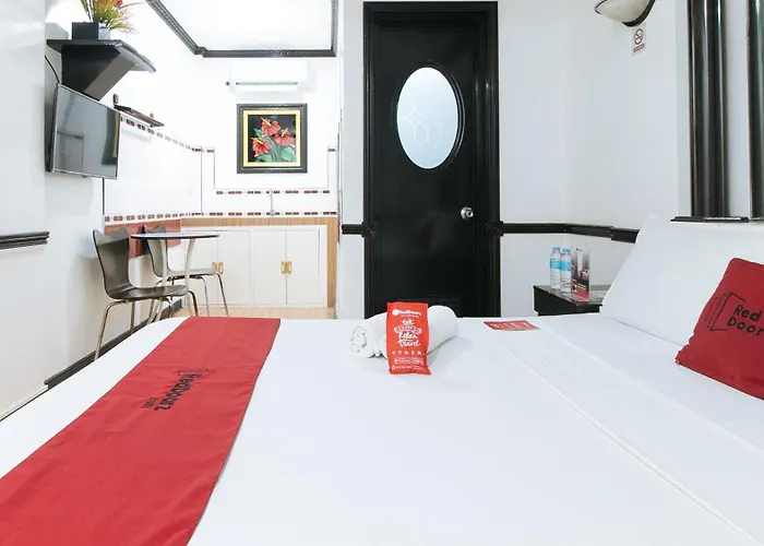 Reddoorz Plus At Villa Gloria Taguig