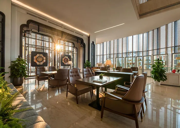 Delasea Ha Long Hotel - Modern Bayview Escape