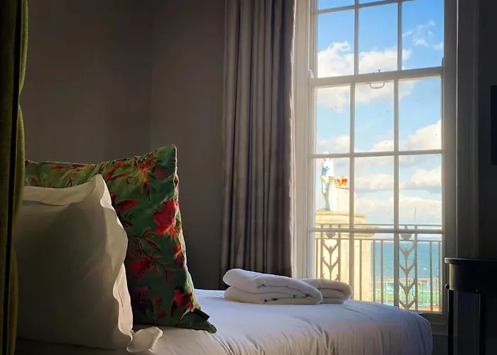 Chapter 1 Hotels