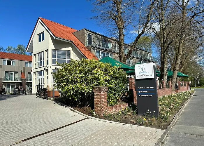 Hotel Schoene Aussicht, Stilvoll Modern, Direkt Am Ruestersieler Hafen