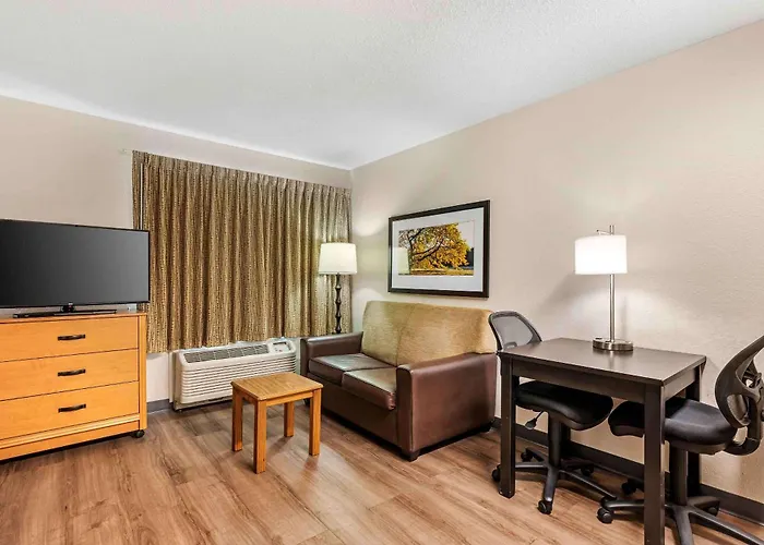 Extended Stay America Suites - Cincinnati - Blue Ash - Reed Hartman