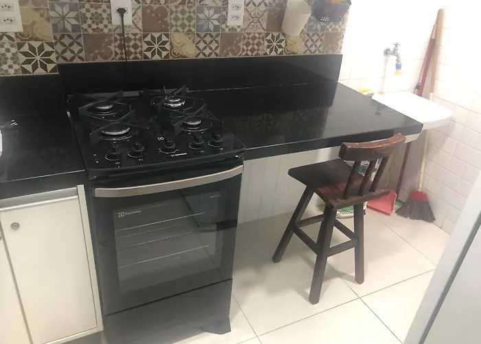 2 Suítes, Guarajuba, piscina frente mar