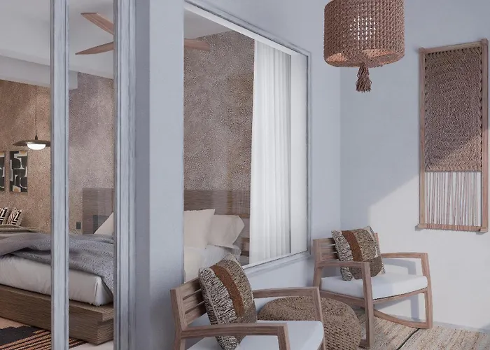F Fine Suites - Adults Only
