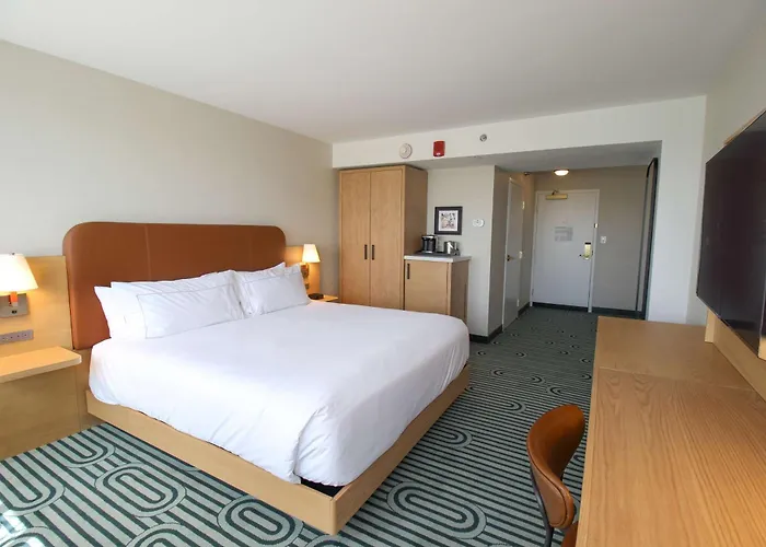 Doubletree By Hilton Clarksville Riverview