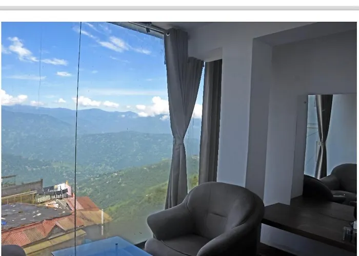 Hotel King Near Drc Parking
