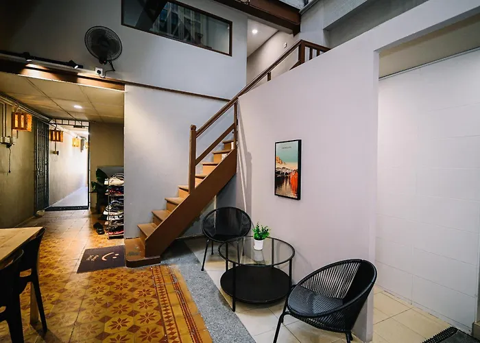 Swing & Pillows - 87 Chulia St, Georgetown Penang