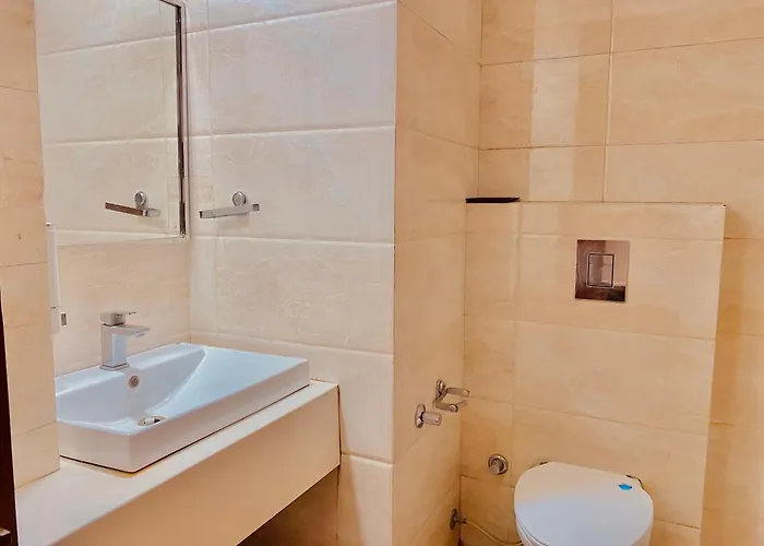 Hotel La Vista Near Railway Station Darjeeling