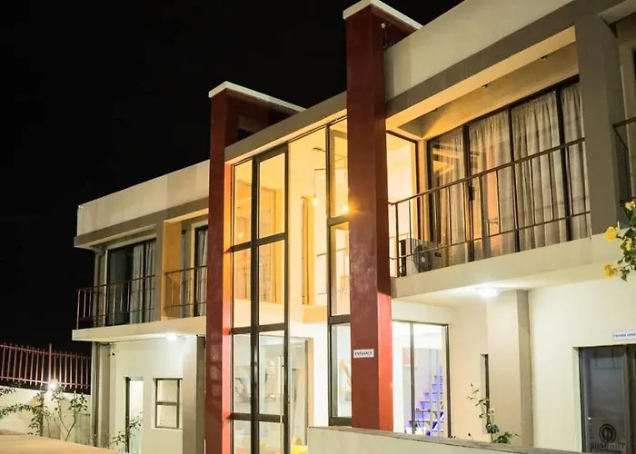 Thabeng Hotel & Restaurant