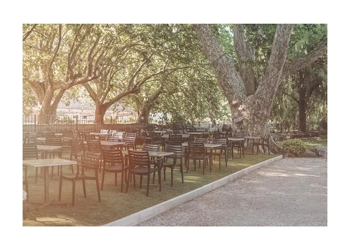 Hotel Restaurant du Parc en Bord de Rivière